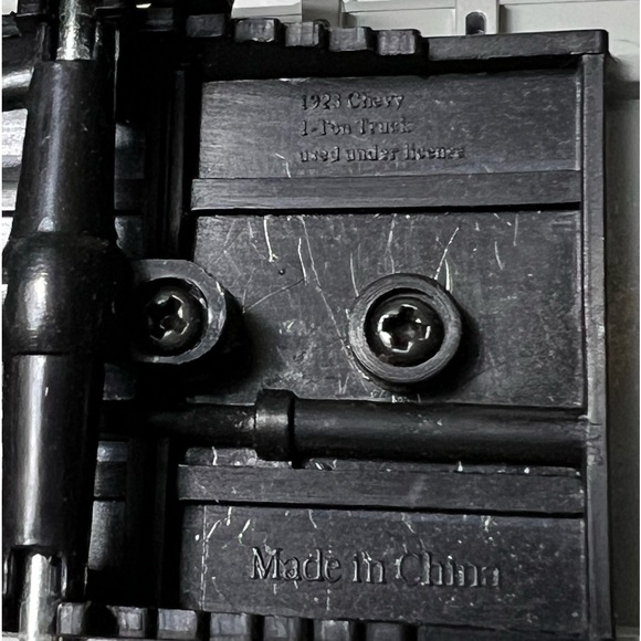 1923 Chevy💥RARE FINDINGS💥(2) 1 Ton Truck National Motor Museum Mint Die Cast - Picture 12 of 12